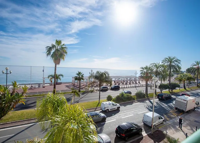 Sea Front Suite - Panoramic View With Terrace - 85 M