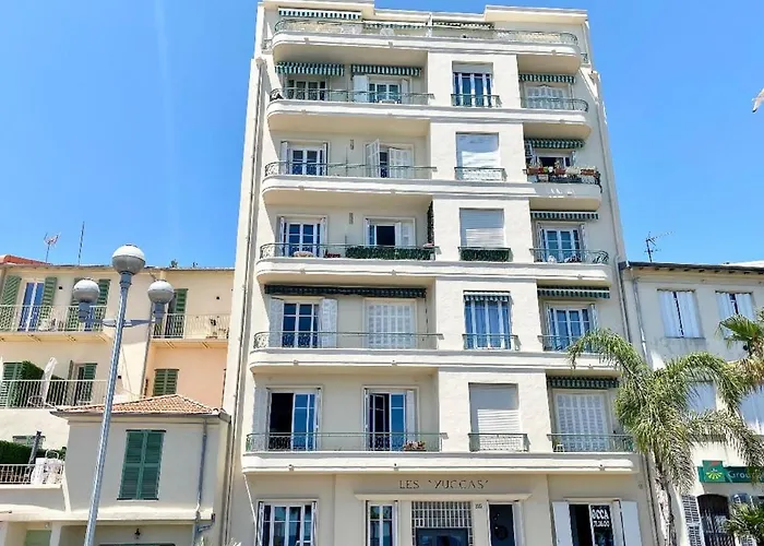 Sea Front Suite - Panoramic View With Terrace - 85 M