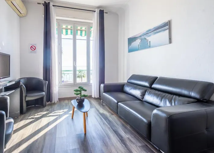 Sea Front Suite - Panoramic View With Terrace - 85 M